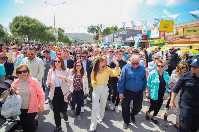 13. Alaçatı Ot Festivali milyonları ağırladı