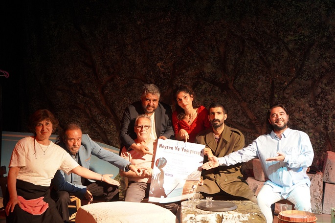 Ayvalık'ta Belediye Tiyatrosu Kuruldu, 99 Yıl Sonra “PERDE”