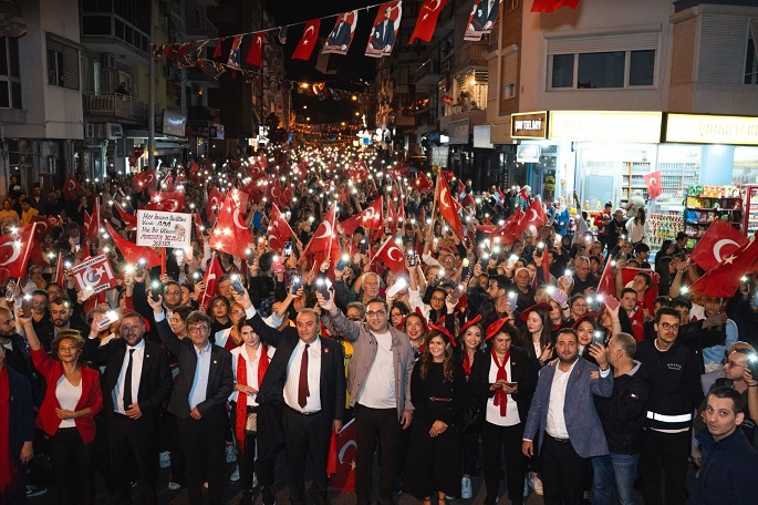 Balçova’da Festival ve Konserli Zafer Bayramı Coşkusu