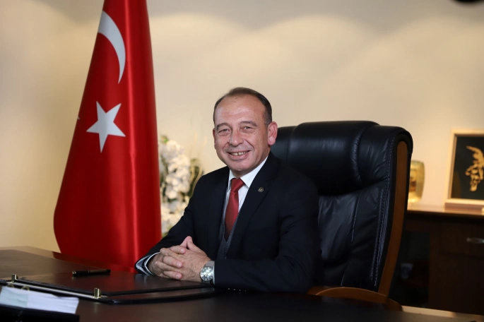 Başkan Çetin Akın: “Yaşasın alın teri, yaşasın emek, yaşasın 1 Mayıs!”