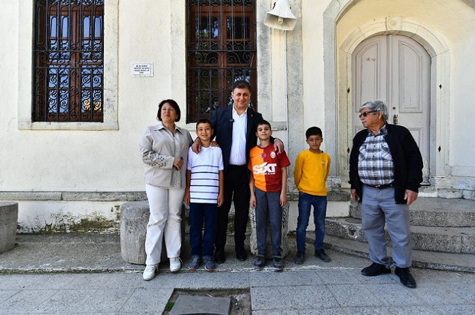 Başkan Tugay Karaburun köylerini ziyaret etti