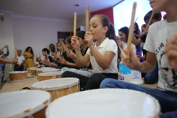 'Bayraklı Basamak' yaz okullarına renkli kapanış