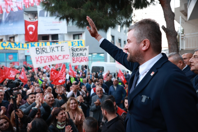 Buca'da miting gibi açılışlar