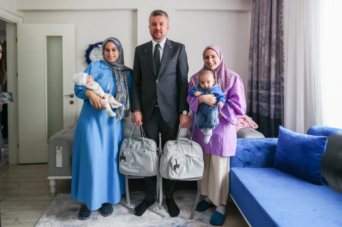 Buca’nın miniklerine “Merhaba Bebek” paketi