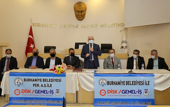 BURHANİYE BELEDİYESİ’NDE SÖZLEŞME SEVİNCİ 