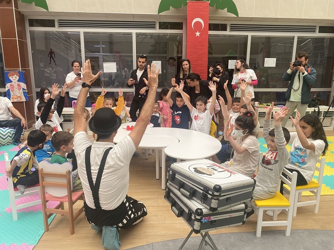 EÜTF Hastanesinde organ nakli bekleyen çocuklar 23 Nisan’ı kutladı