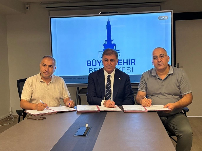 Grand Plaza ve İztarım'da İmzalar Tamam 