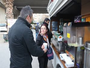 Soğuk günlerin sıcak çorbası Bornova Belediyesi'nden