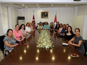 CHP'li kadınlardan Pekdaş'a ziyaret