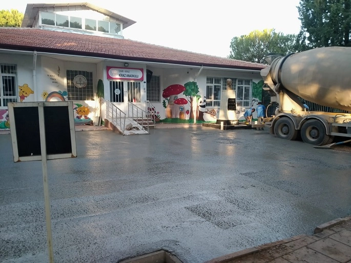 İzmir Büyükşehir, Yeni Dönem Öncesi Okulları Yeniledi