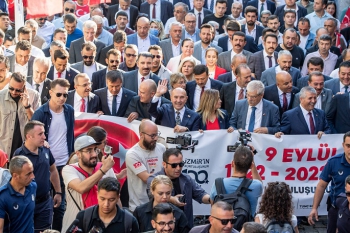 Basmane’den Cumhuriyet Meydanı’na zafer yürüyüşü