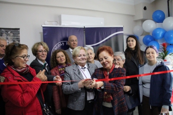 ÇYDD İzmir, Bayraklı'da etkinlik merkezi açtı
