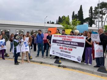 Sağlıkçılardan acil ek zam talebi 
