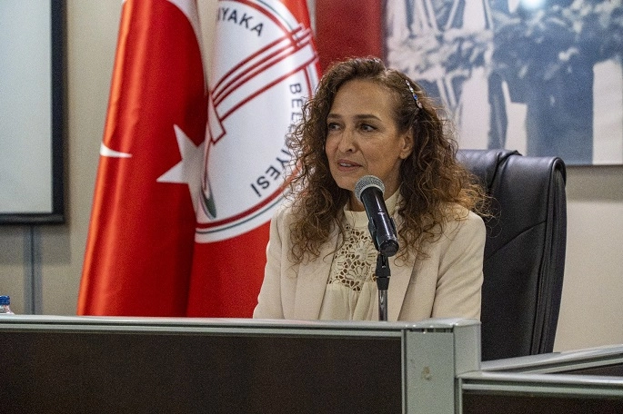 Karşıyaka Belediyesi Batıyor, Başkan Düze Çıkacaklarına İnanıyor