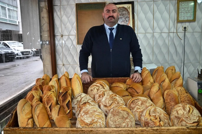 Kayıt Dışı Üretim Nedeniyle İzmirli Fırıncı 'Eriyor'