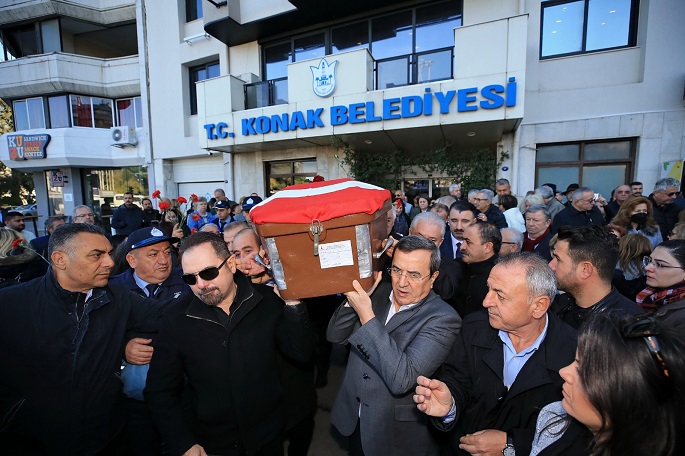 Nurten Serhadbeyi’ne  Konak Belediyesi’nde son veda