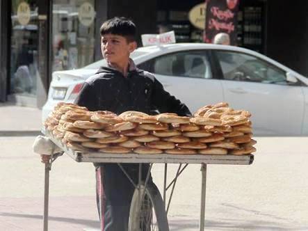 Açlık ve yoksulluk hızla genişliyor