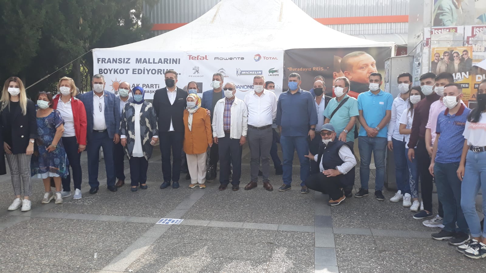 Ak Partililer Buca’da Fransa’yı kınadı