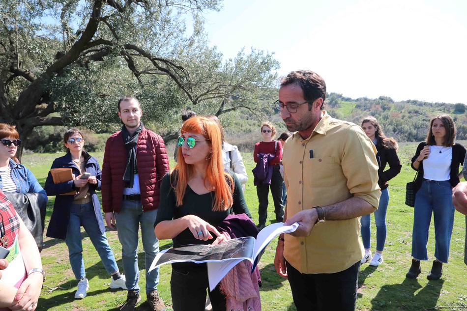Bayraklı'da 'Çocuk ve Gençlik Köyü' çalıştayı