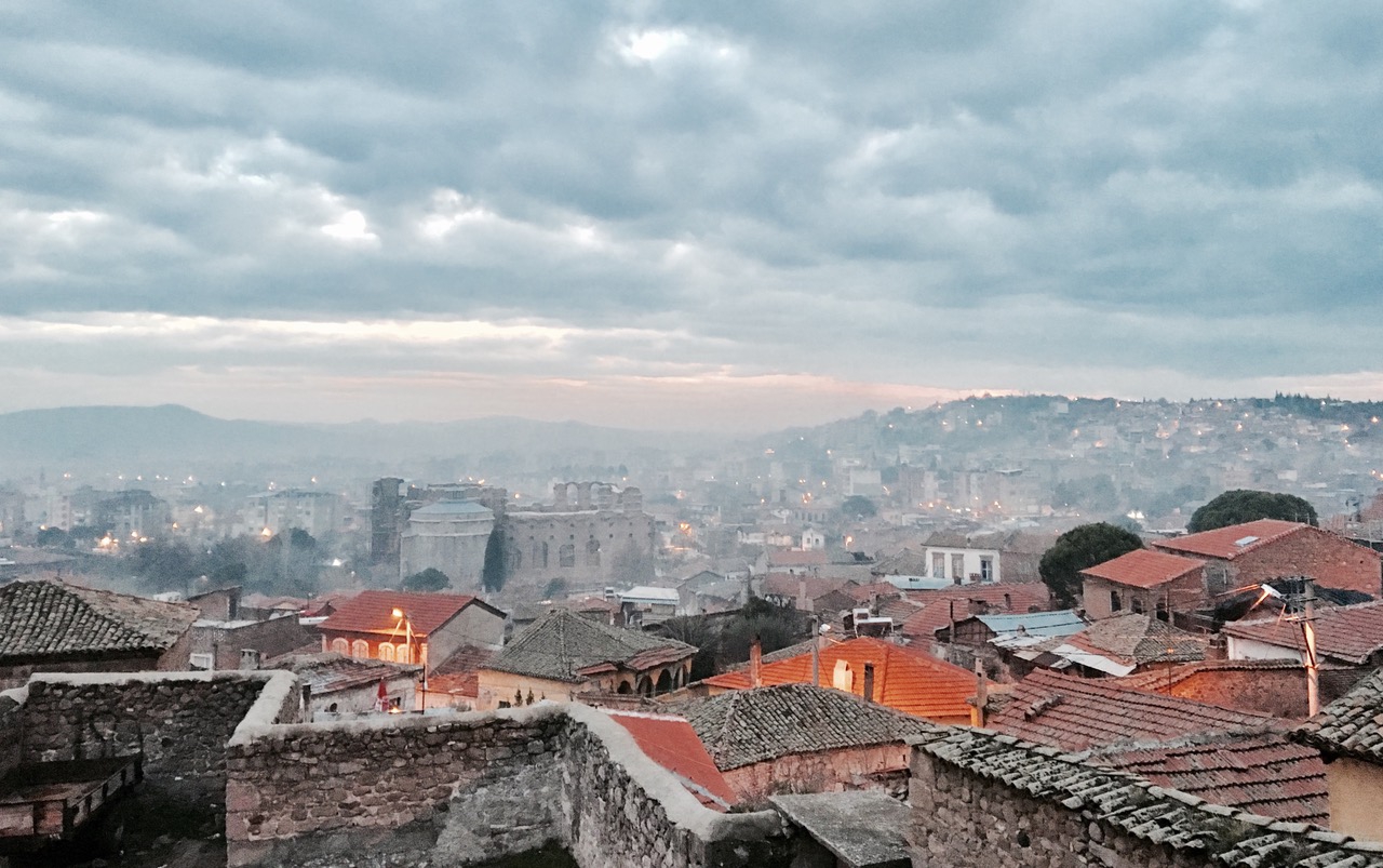 Bergama'da “Bir Mahallenin Hafızası: Kale sanat projesi”