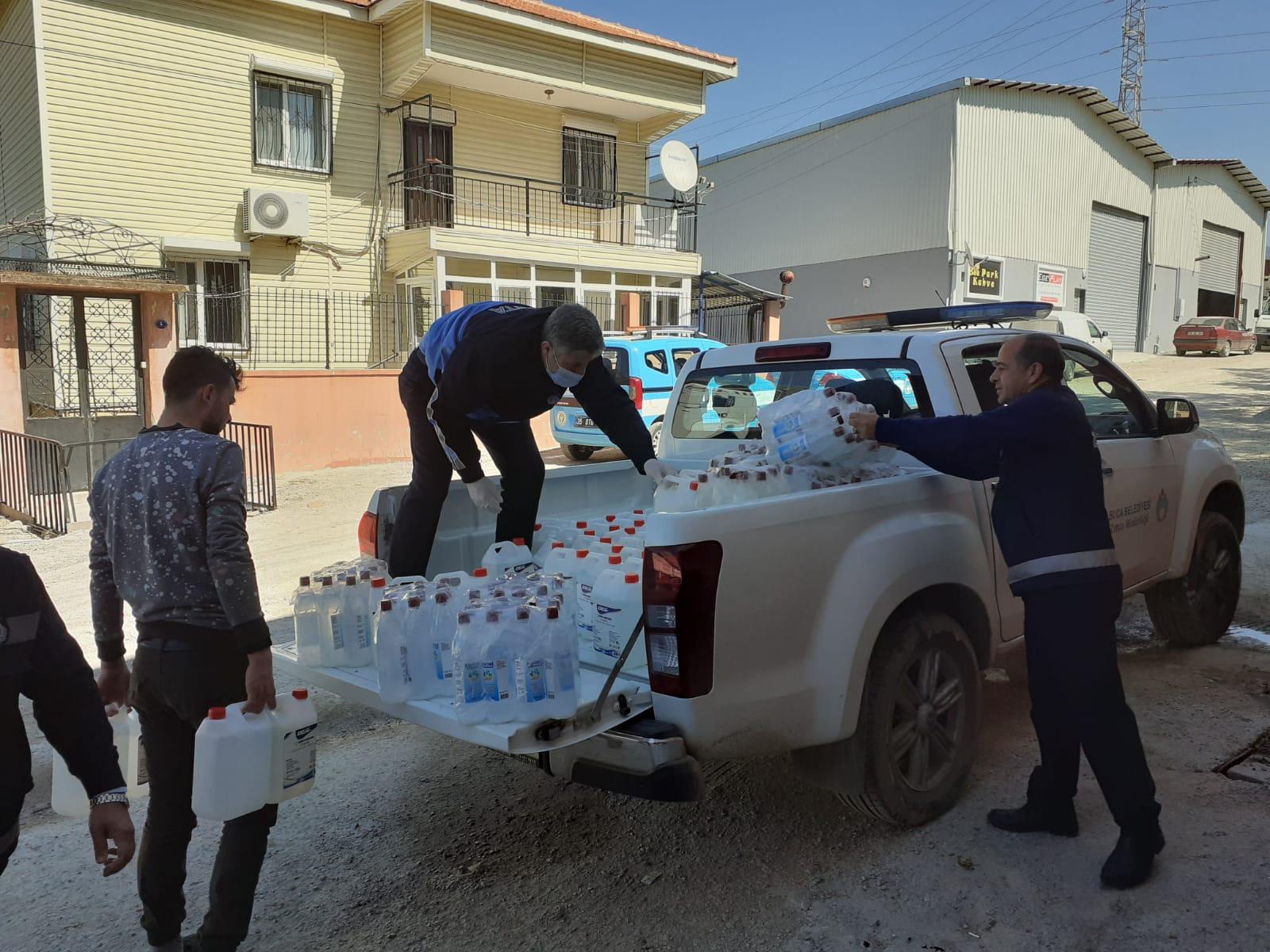 Buca'da tinerci ve merdiven altı maske imalatına baskın    