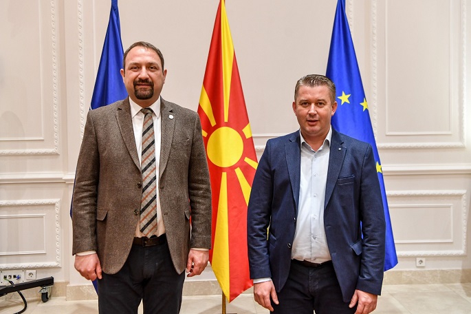 Gümrükçü Başkan'ın Makedonya Çağrısı 