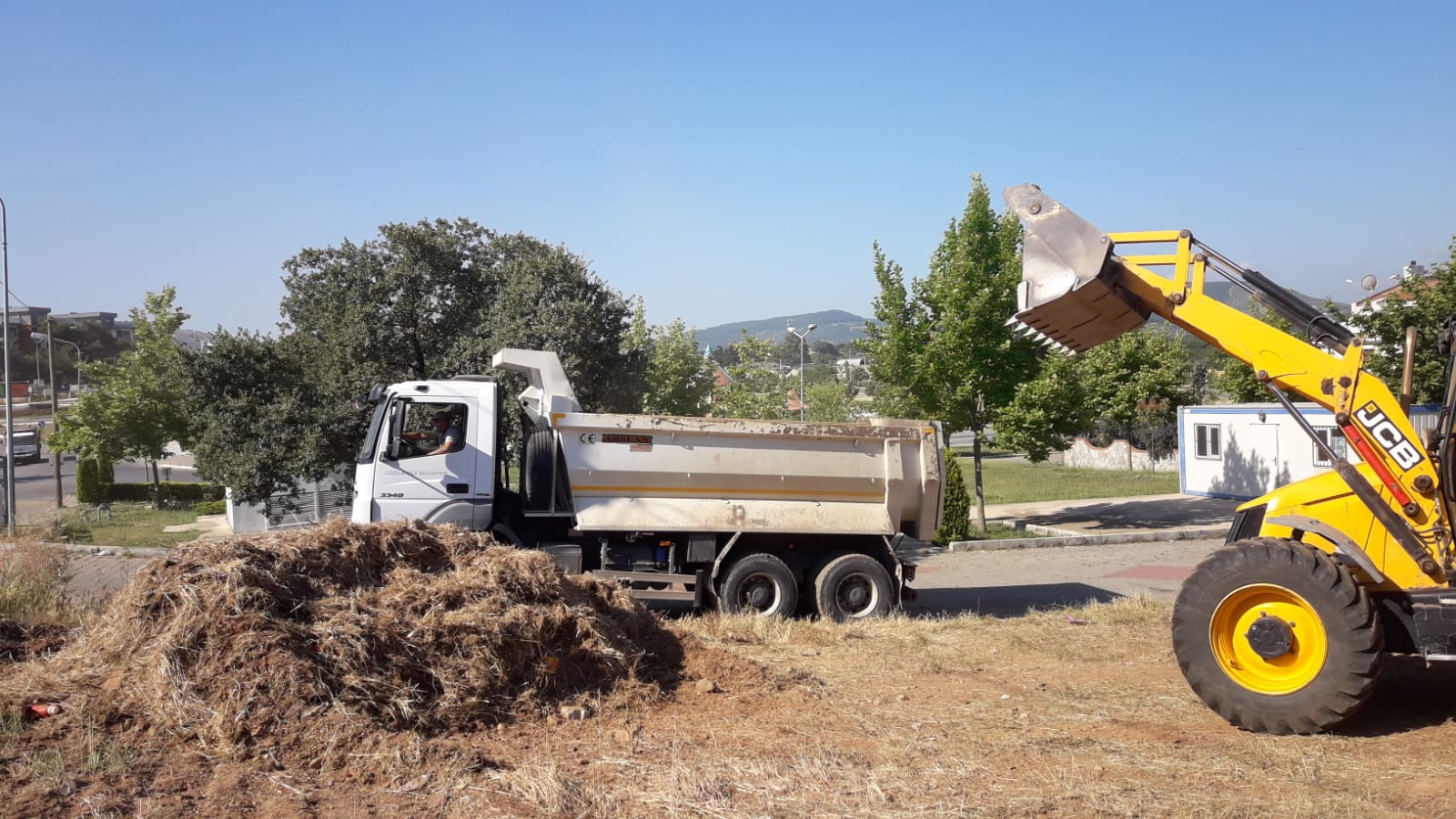 Güzelbahçe Belediyesi’nden Yaz Temizliği