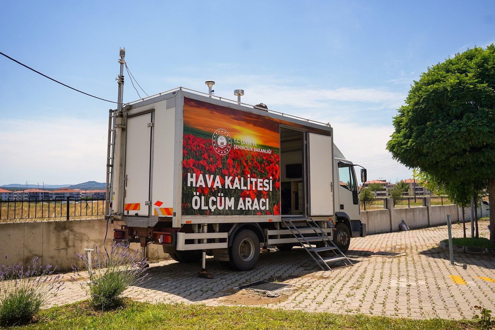 HAVA KALİTESİ ÖLÇÜM ARACI AYVALIK’TA